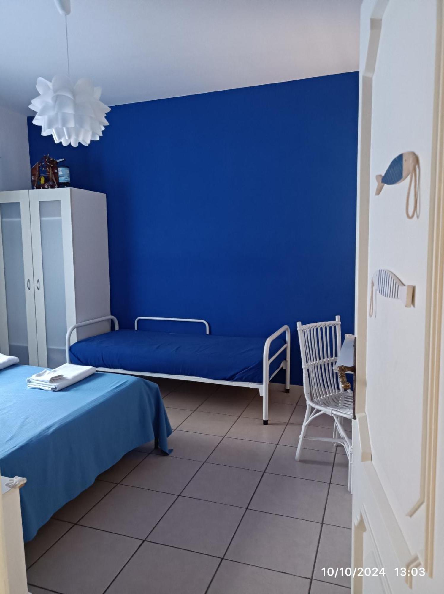 Hotel Travel And Living Trani Zewnętrze zdjęcie