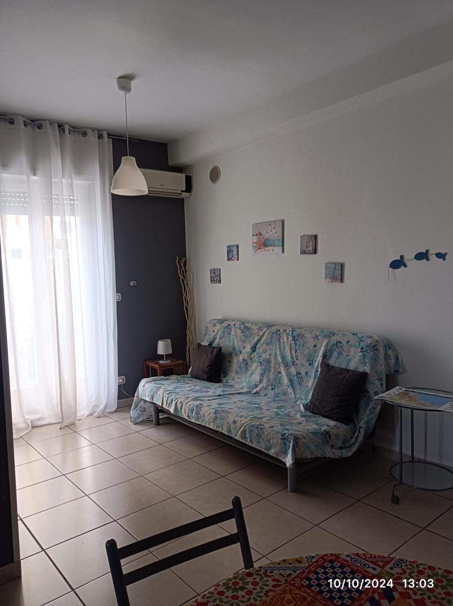 Hotel Travel And Living Trani Zewnętrze zdjęcie