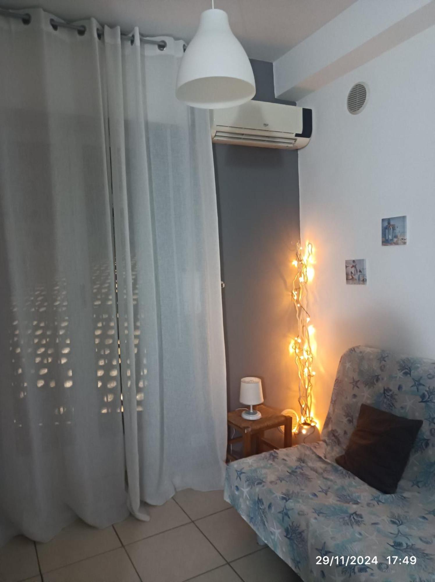 Hotel Travel And Living Trani Zewnętrze zdjęcie