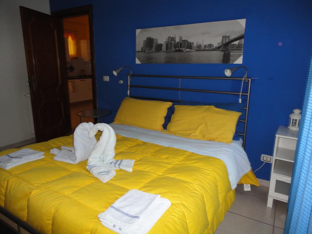 Hotel Travel And Living Trani Zewnętrze zdjęcie