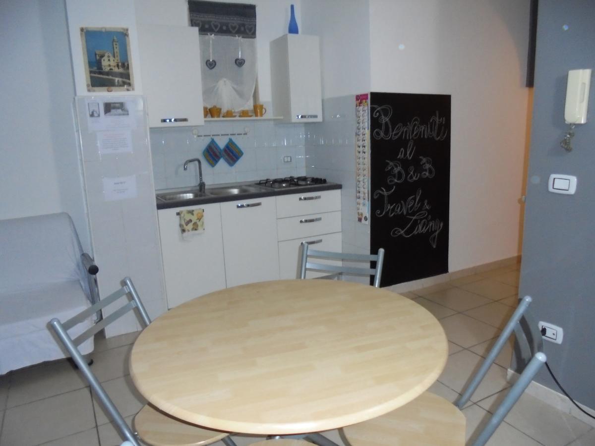 Hotel Travel And Living Trani Zewnętrze zdjęcie