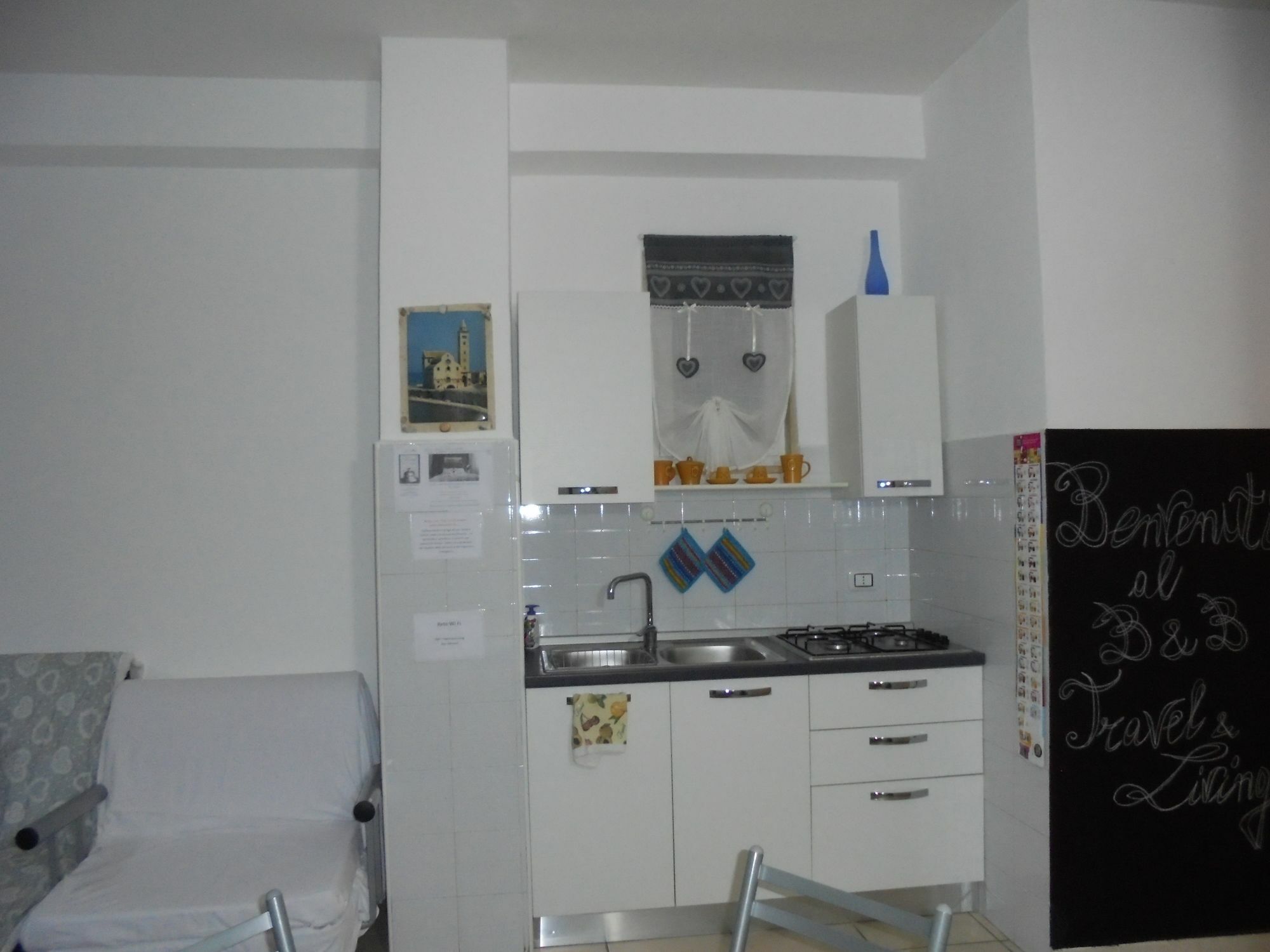 Hotel Travel And Living Trani Zewnętrze zdjęcie